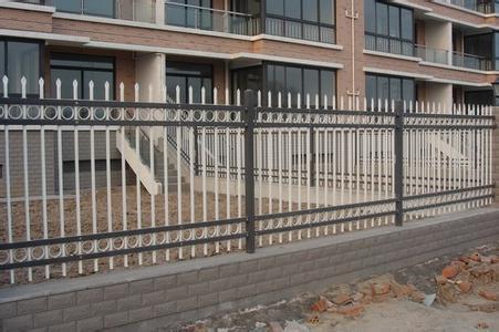 护栏喷漆,价格|图片|批发,北京市护栏喷漆厂家:北京博华腾达装饰工程